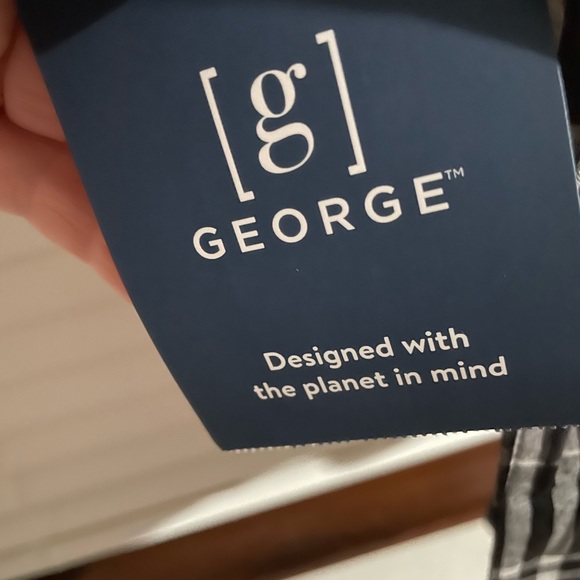 - Men’s 2XL dress Shirt with Black/white/silver colors New with Tags - Picture 6 of 11